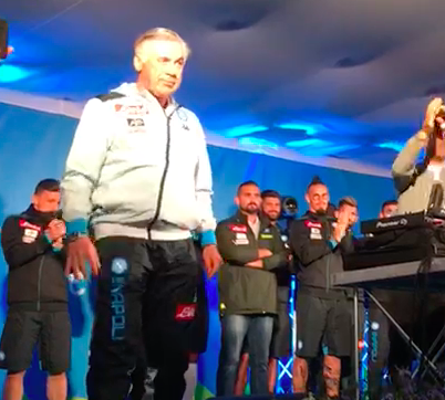 VIDEO - Ancelotti Si Scatena: Canta Sul Palco A Dimaro, Tifosi Impazziti