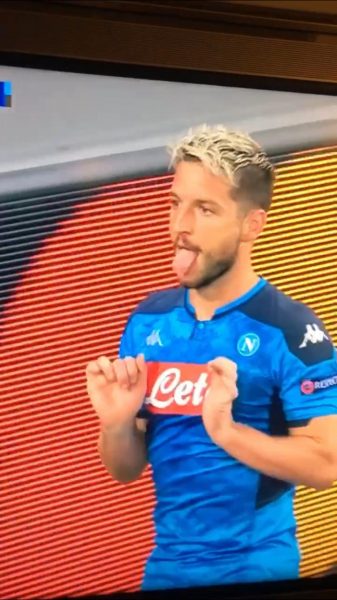 salisburgo napoli esultanza mertens e un imitazione di starace arriva il commento del magazziniere