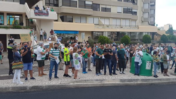 Proteste tifosi Sporting Lisbona