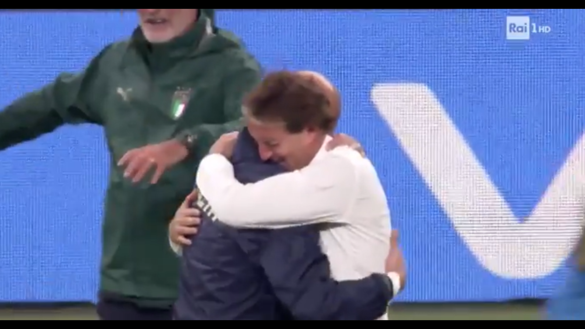 Italia campione d'Europa: Mancini e Vialli scoppiano a piangere