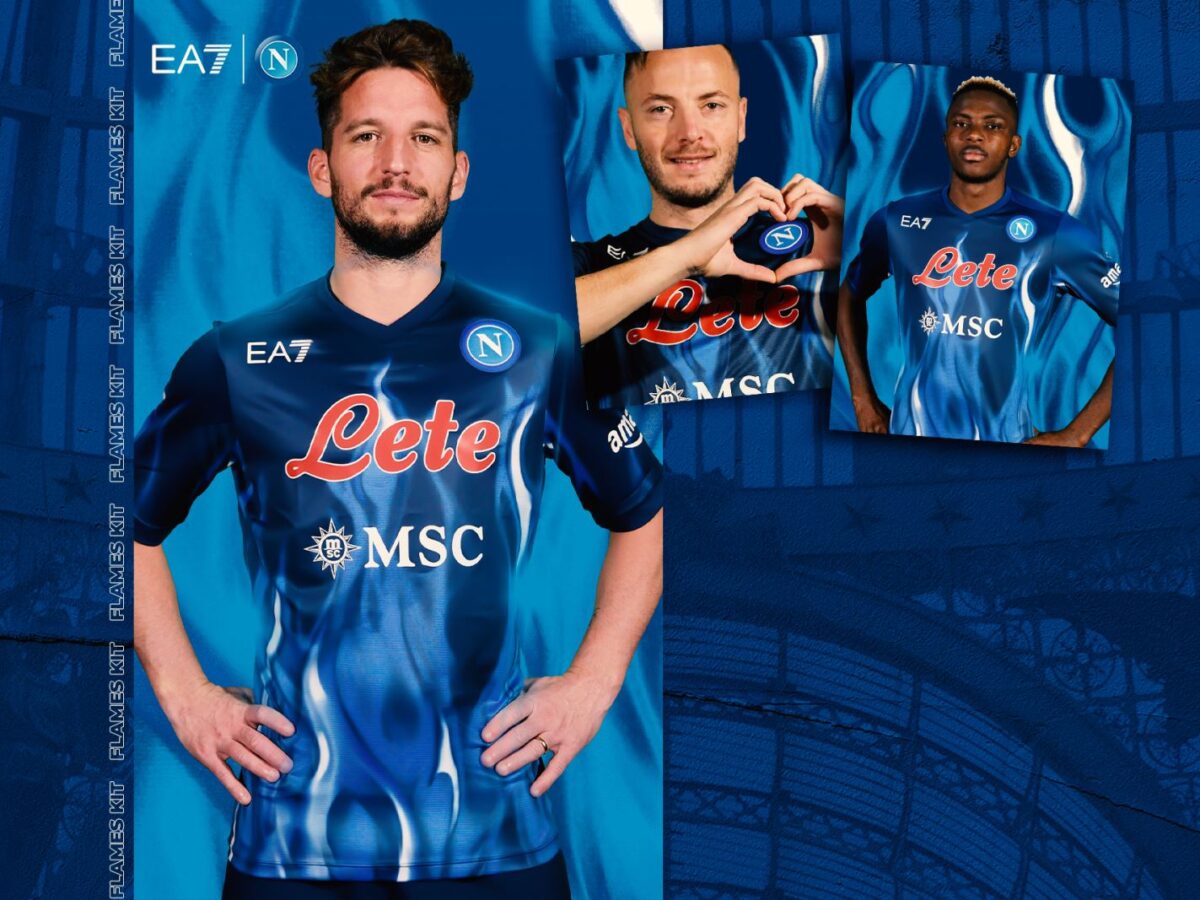 Il Napoli presenta la Flames Kit: la speciale maglia per San Valentino  (FOTO)