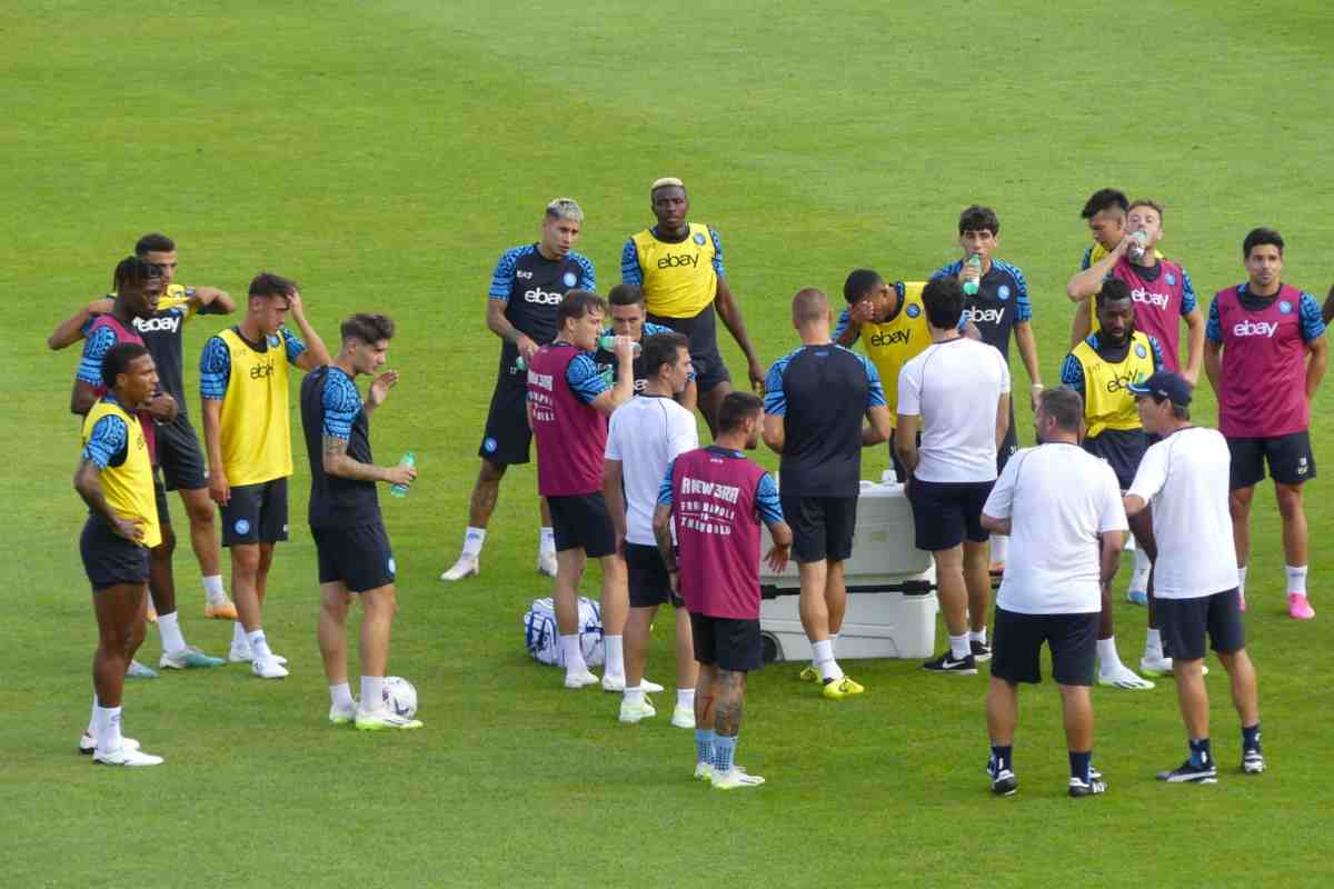 Tre giocatori del Napoli saltano l'allenamento