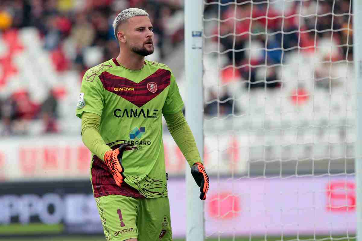 Contini rimane al Napoli: ricoprirà il ruolo di terzo portiere