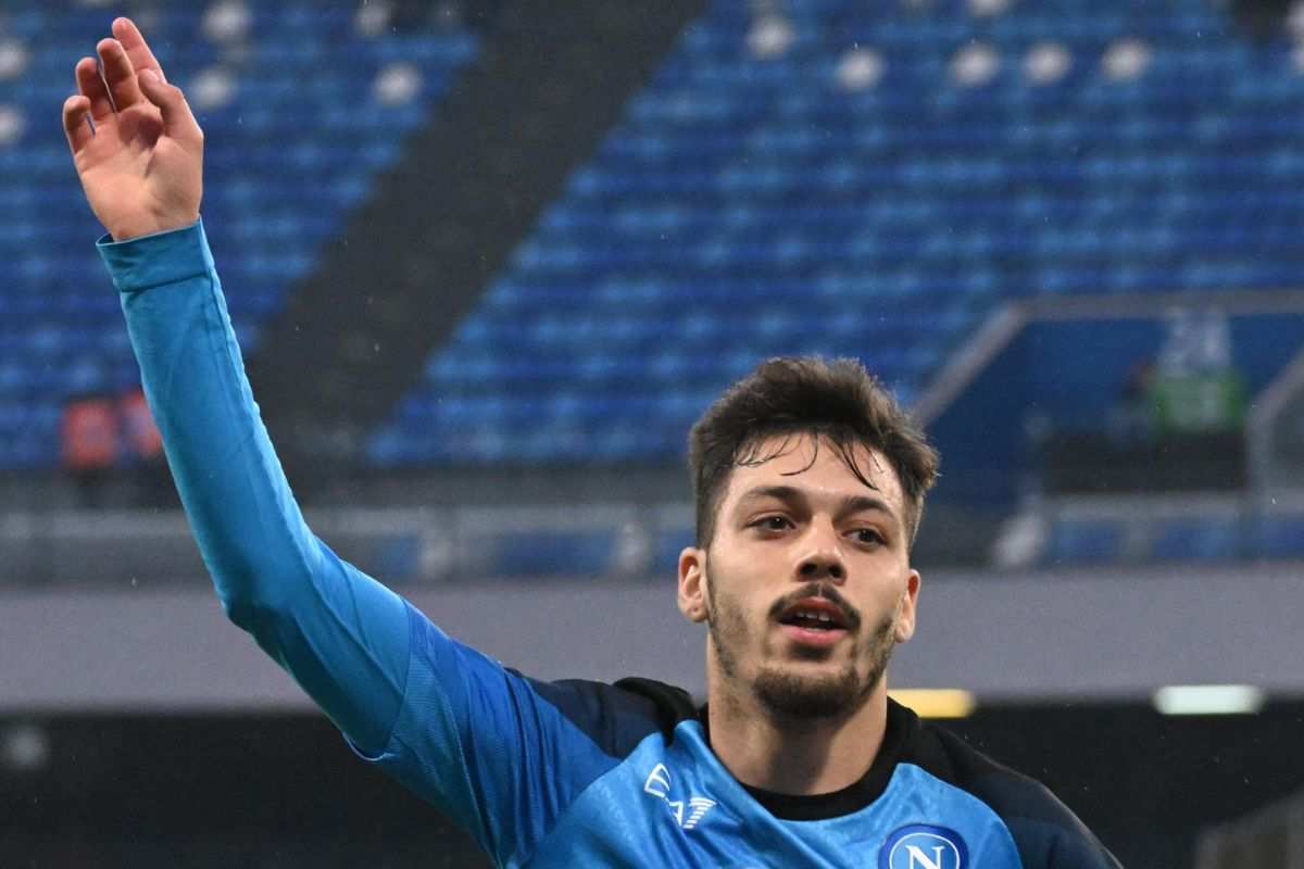 Napoli, offerte dalla Serie A per il pupillo dei tifosi