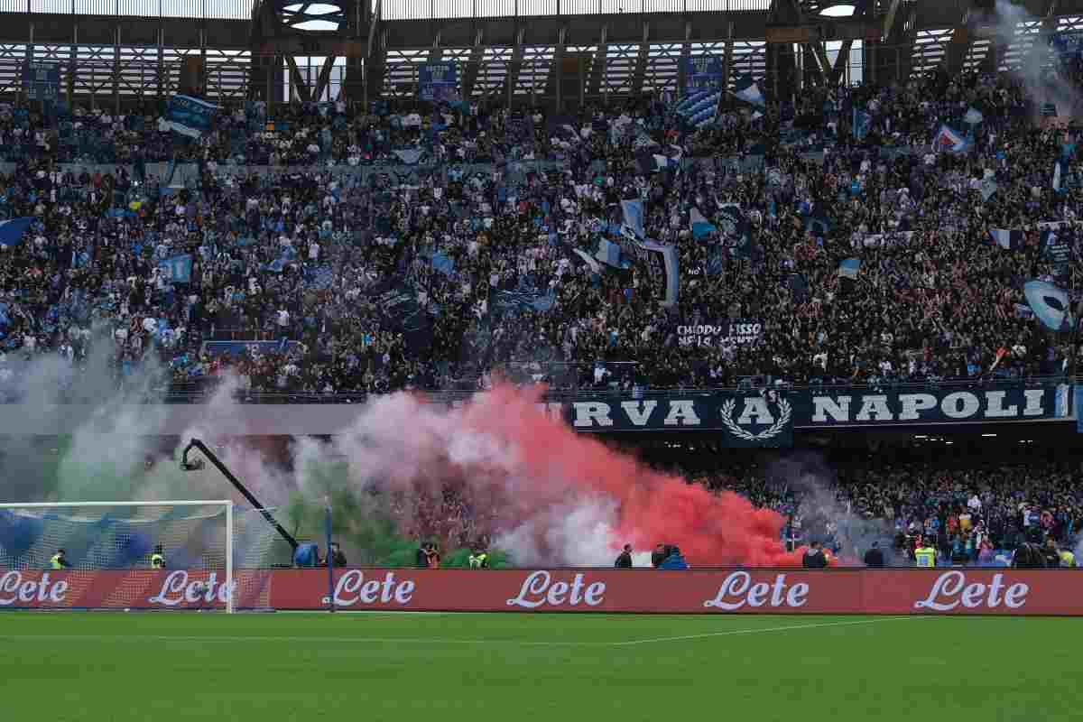 Abbonamenti Napoli, sold out le due curve