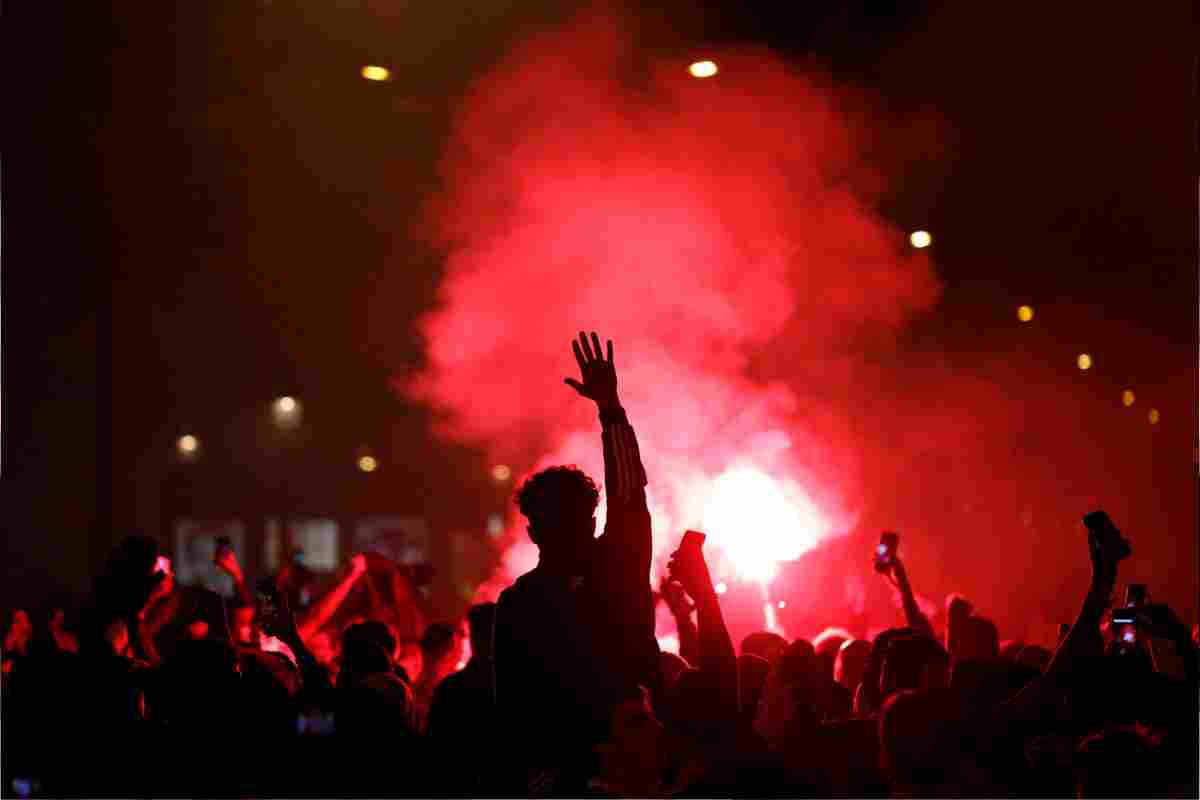 Ultras Napoli a PSG-Milan