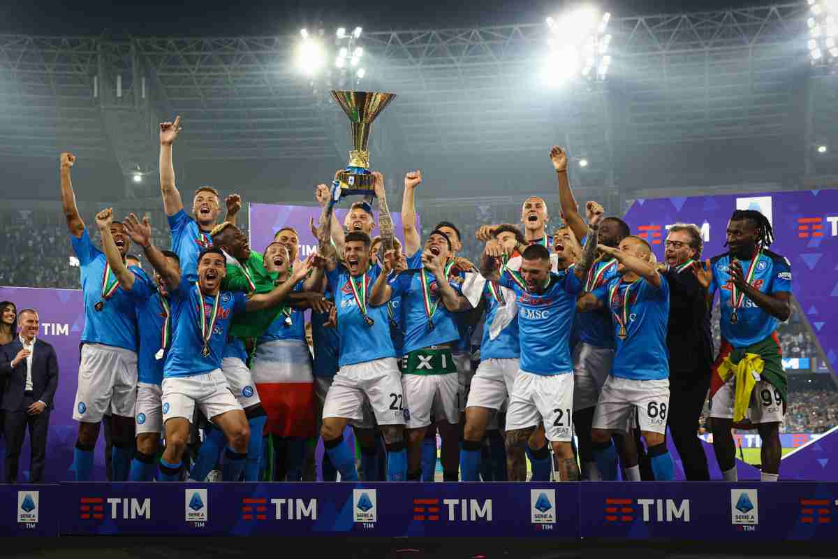 Beffa per il Napoli: cambia il format delle fasce di Champions League