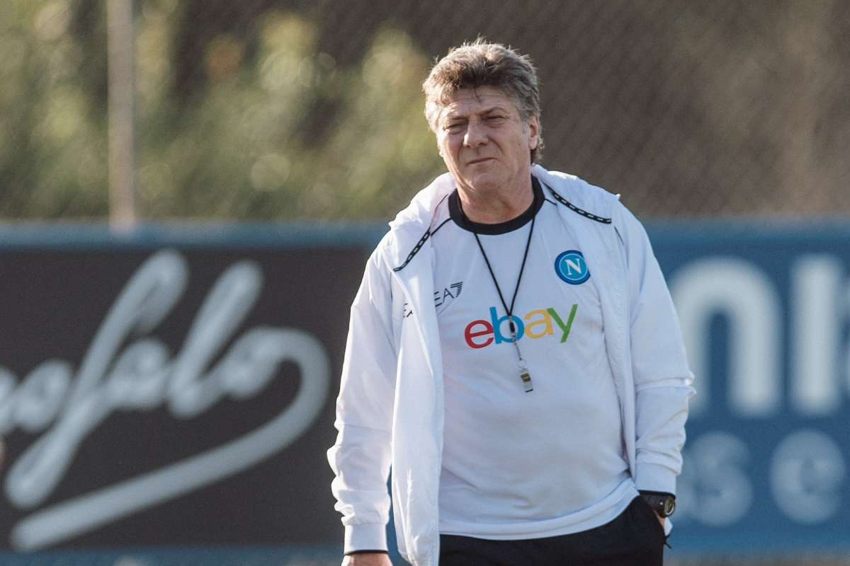 Mazzarri cambia ruolo a un giocatore?