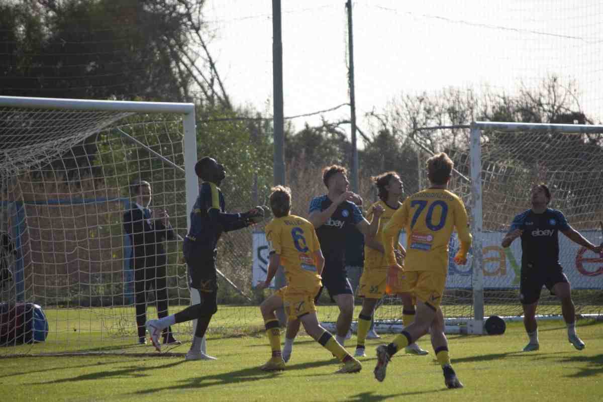 Napoli-Juve Stabia: la cronaca dell'allenamento congiunto