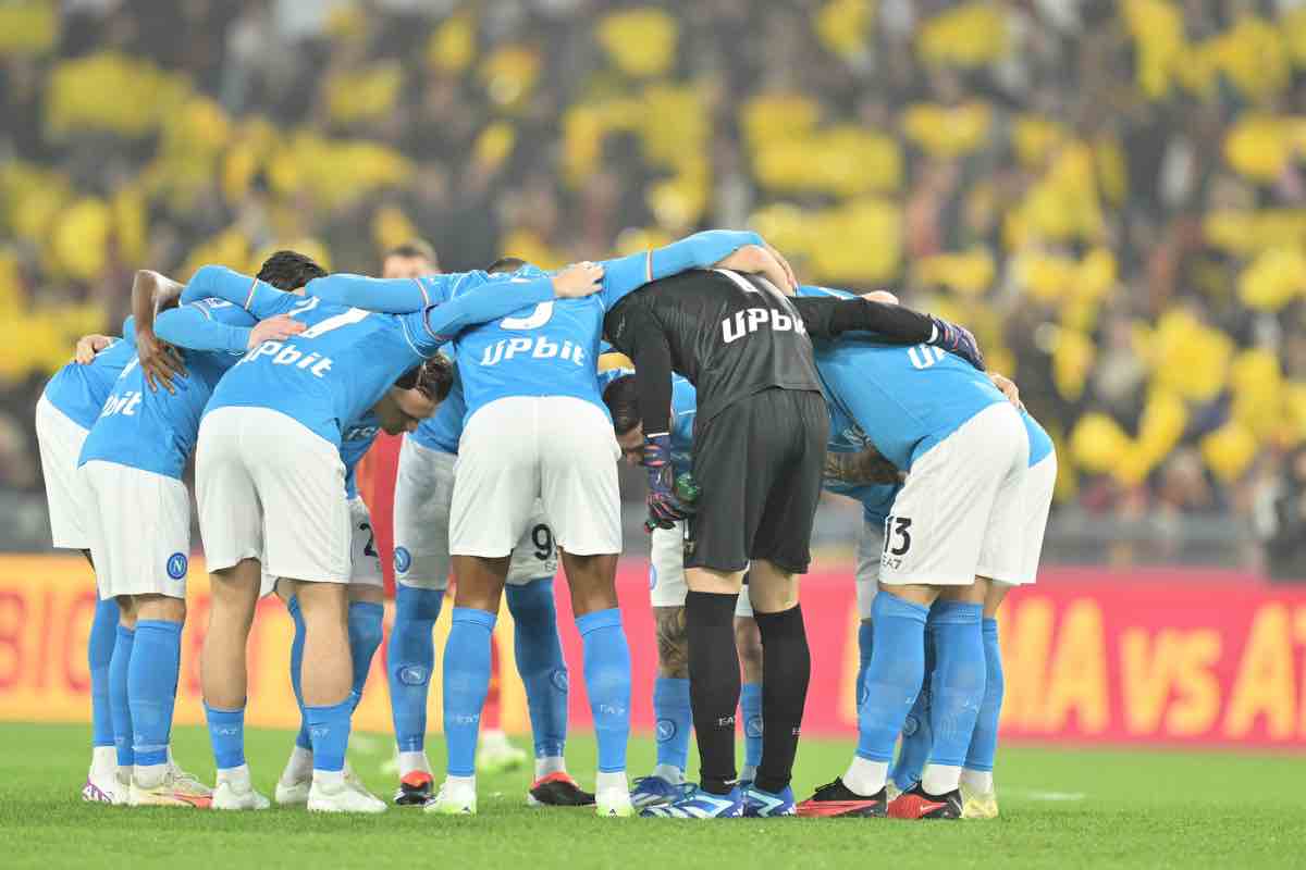 Il Napoli fa gli auguri ai tifosi