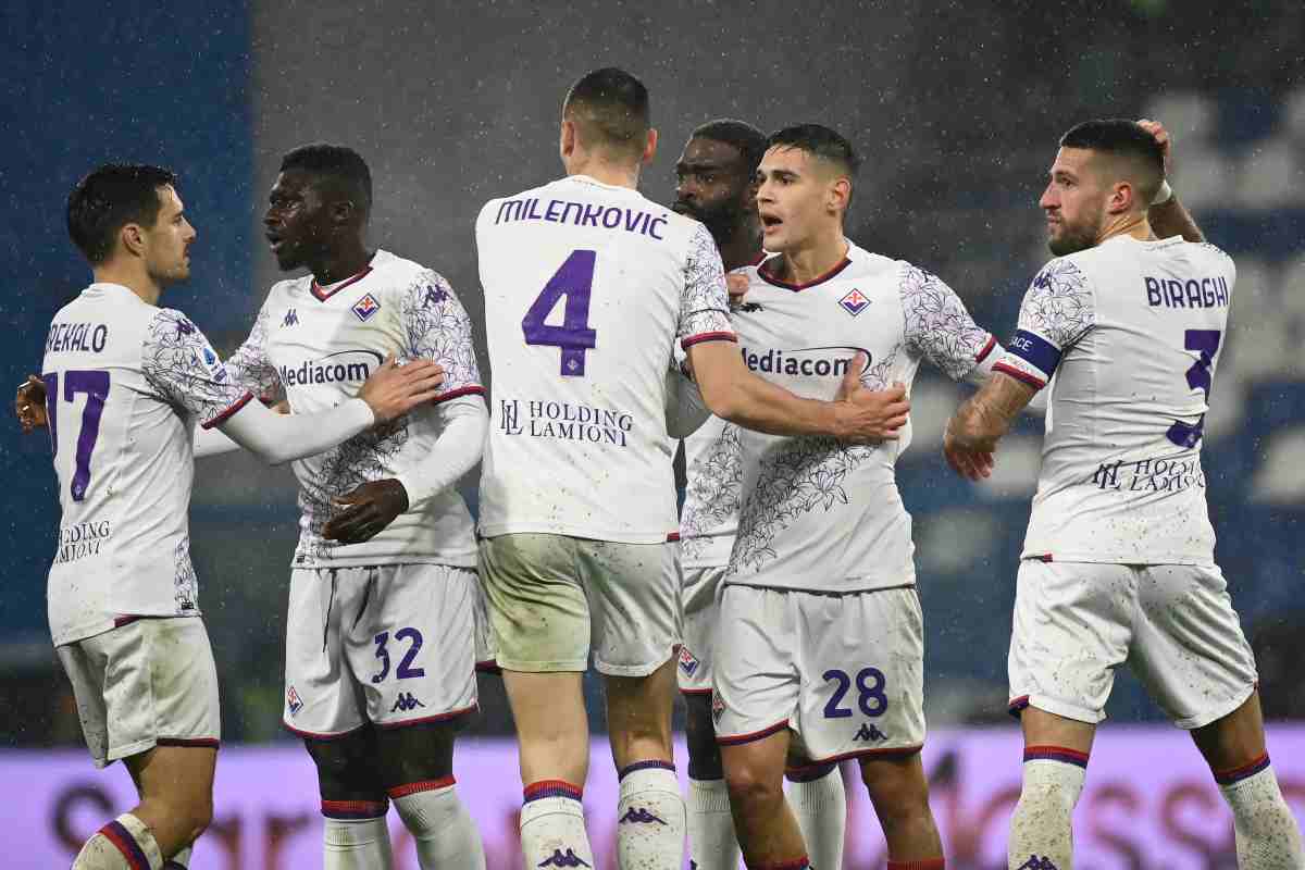 Calciomercato Napoli, sondaggio per un difensore della Fiorentina