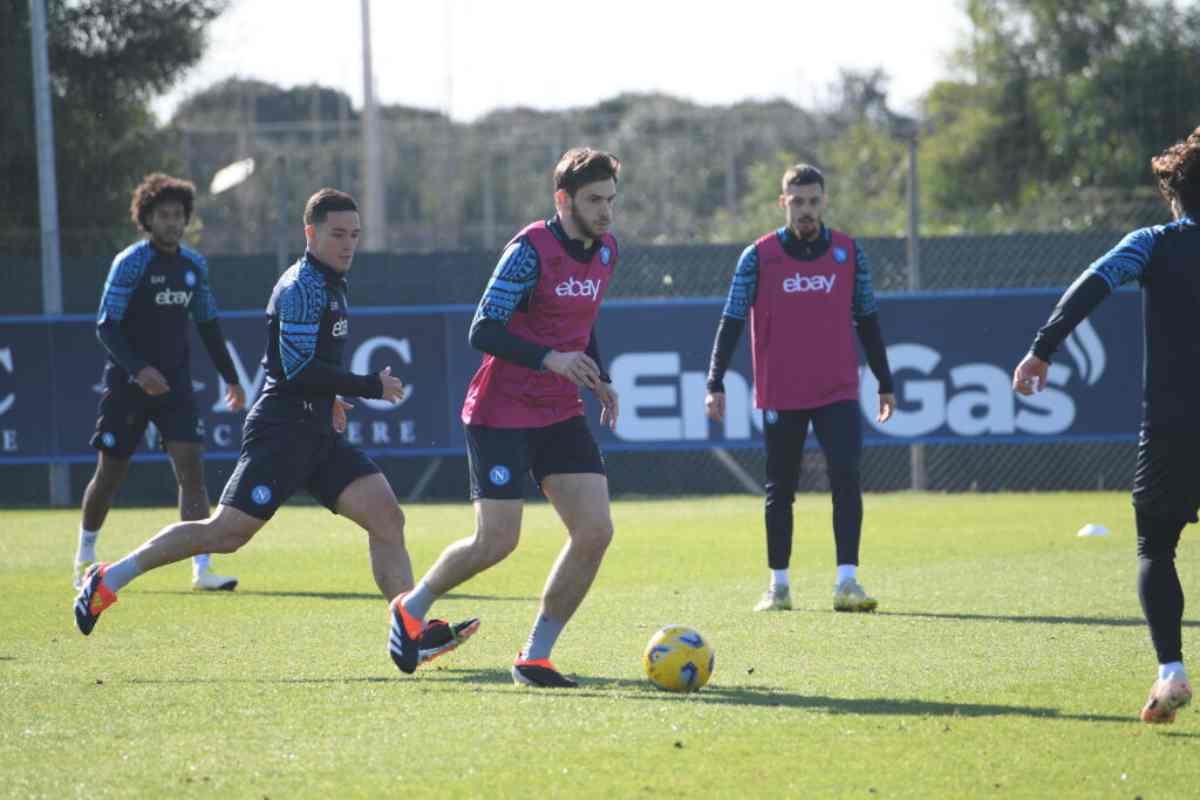 Napoli allenamento a parte per gli infortunati