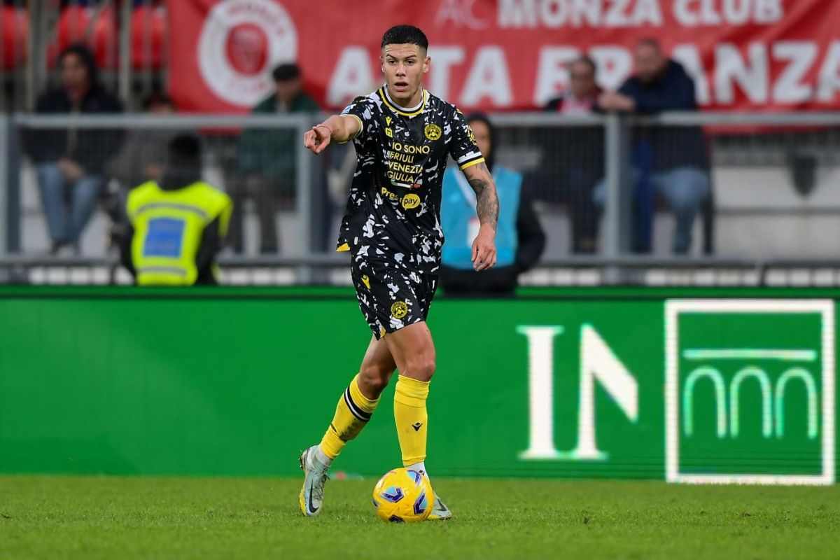 Mercato Napoli: l'annuncio sul nuovo difensore centrale