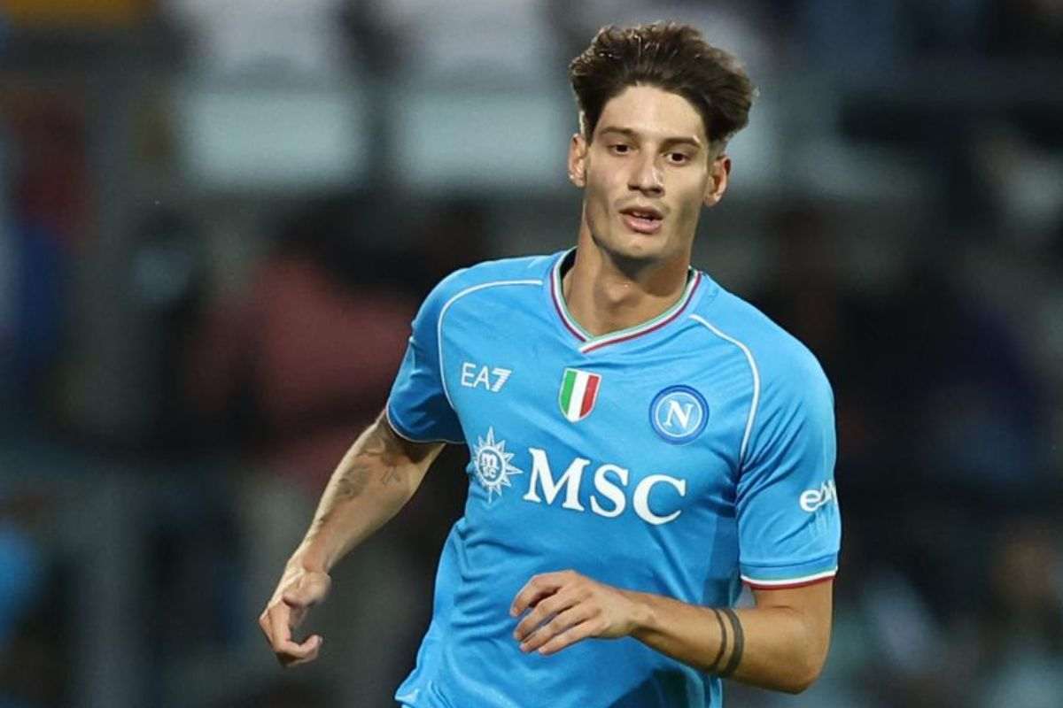 Mercato Napoli: cambia il futuro di Zanoli