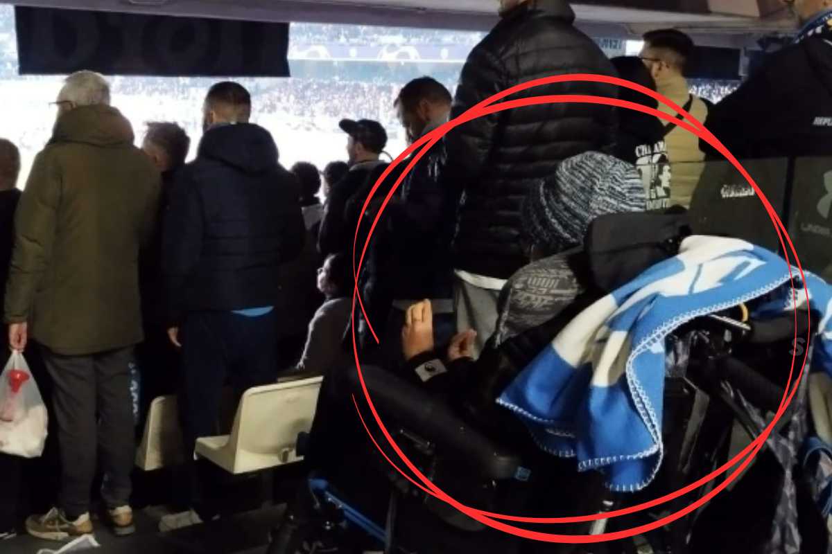 Denuncia del padre di un tifoso disabile durante Napoli-Barcellona