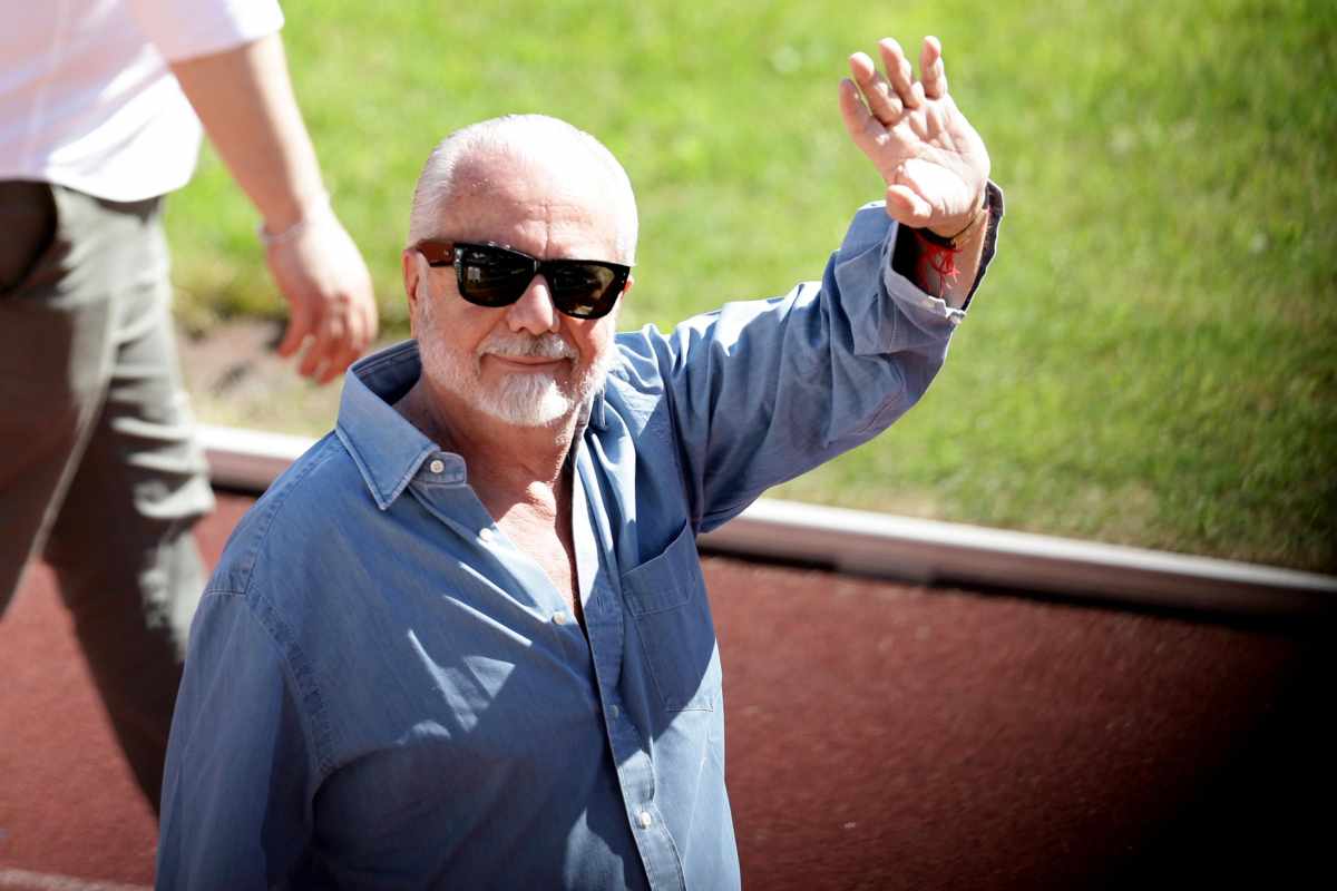 De Laurentiis a caccia del nuovo allenatore del Napoli: la rivelazione accende la piazza