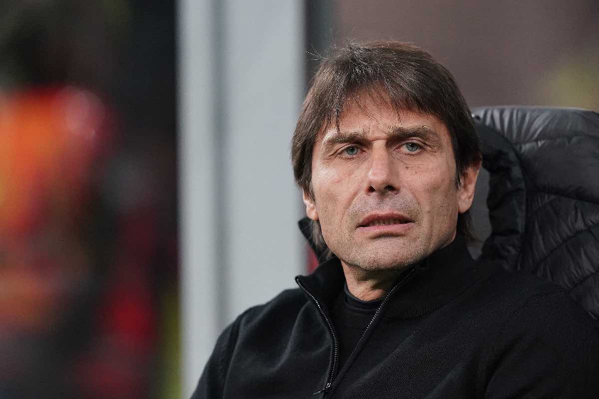 Conte-Napoli, entra nel vivo la trattativa 