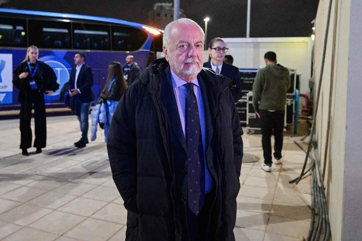 Cessione SSC Napoli, rivelazione bomba: "Offerta da 900 milioni di euro a De Laurentiis"