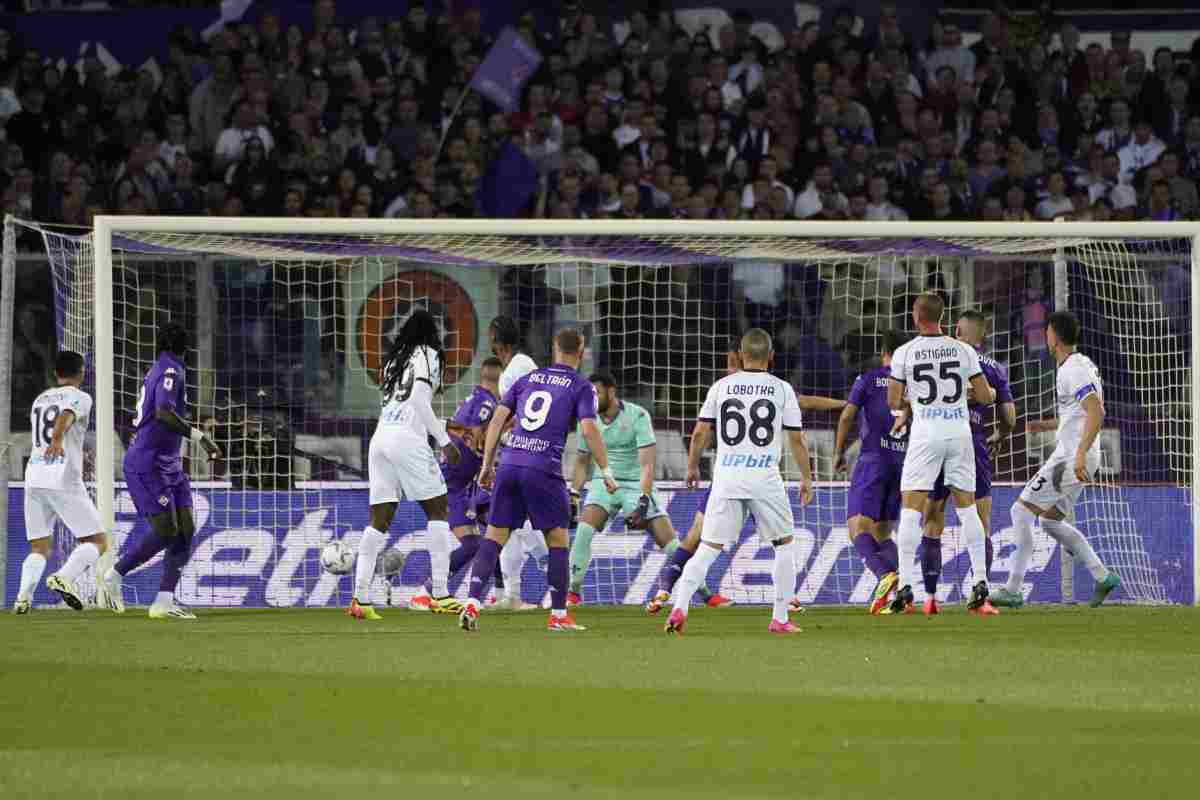 Il Napoli è nelle mani della Fiorentina: la combinazione per centrare la Conference League 