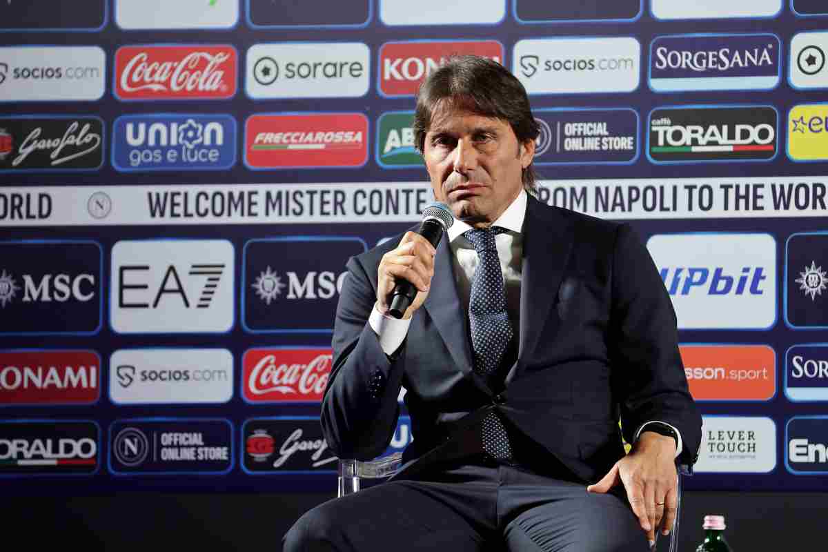 Insidia Milan per un obiettivo di calciomercato del Napoli di Conte