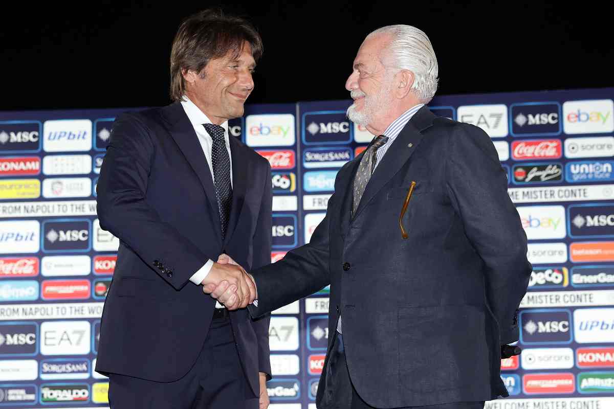 Mercato Napoli, De Laurentiis prova a regalare un nuovo acquisto ad Antonio Conte