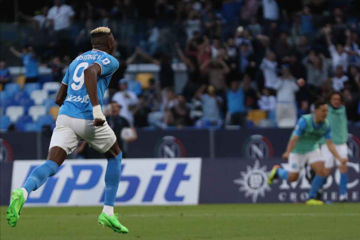 Osimhen resta al Napoli