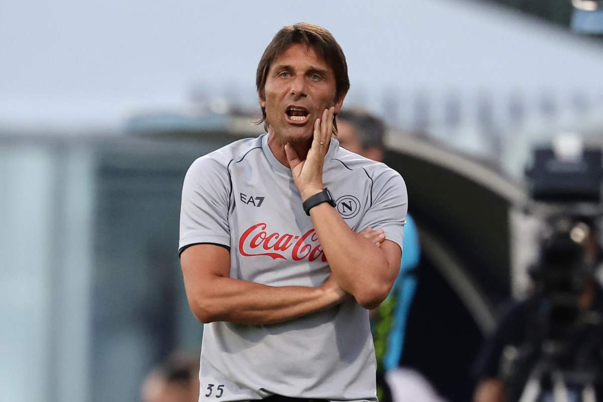 Un annuncio sul mercato del Napoli di Antonio Conte