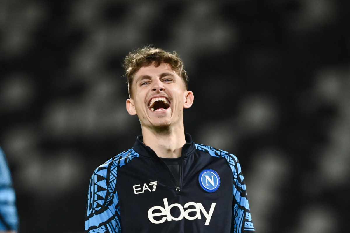 Lascia Napoli e segna un super gol: il debutto di Lindstrom è da favola