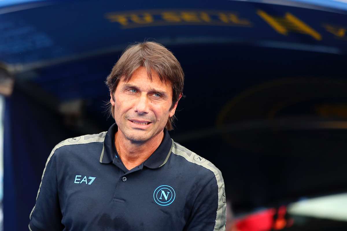 Confronto tra Conte e l'azzurro