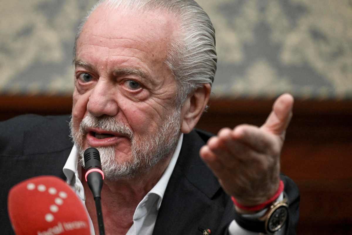 De Laurentiis multa Napoli