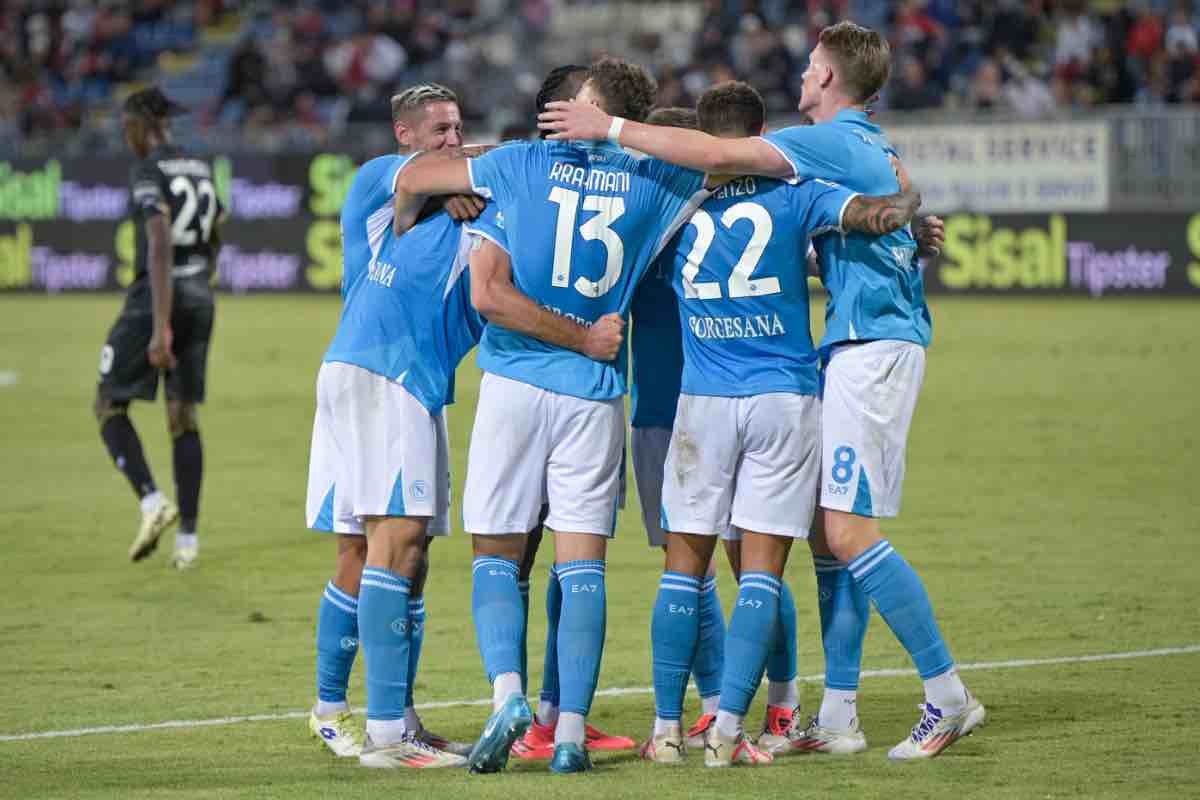 Il Napoli arriva in ritiro: le immagini