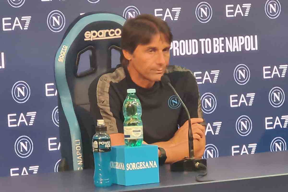 La risposta sempre pronta di Antonio Conte sullo Scudetto al Napoli