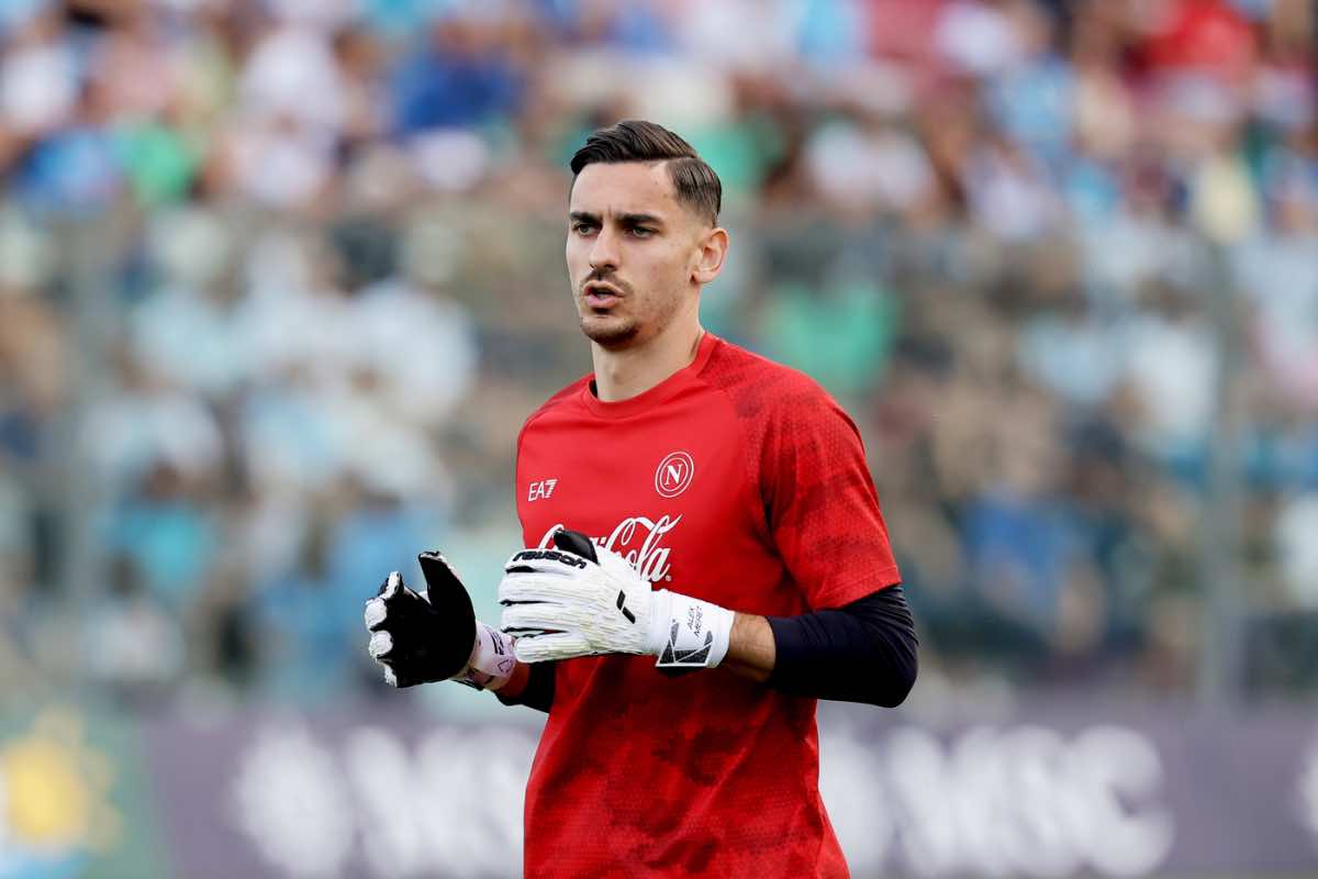 Alex Meret pronto al ritorno in campo nella sfida contro l'Empoli