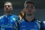 Il Napoli presenta il nuovo kit pre-match