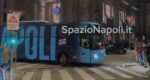 Il Pullman del Napoli all'arrivo a Milano