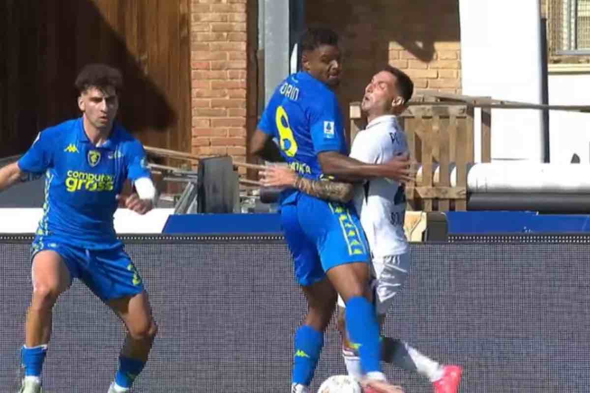 Empoli-Napoli, il rigore fa discutere: la stoccata del giornalista scatena la polemica – FOTO