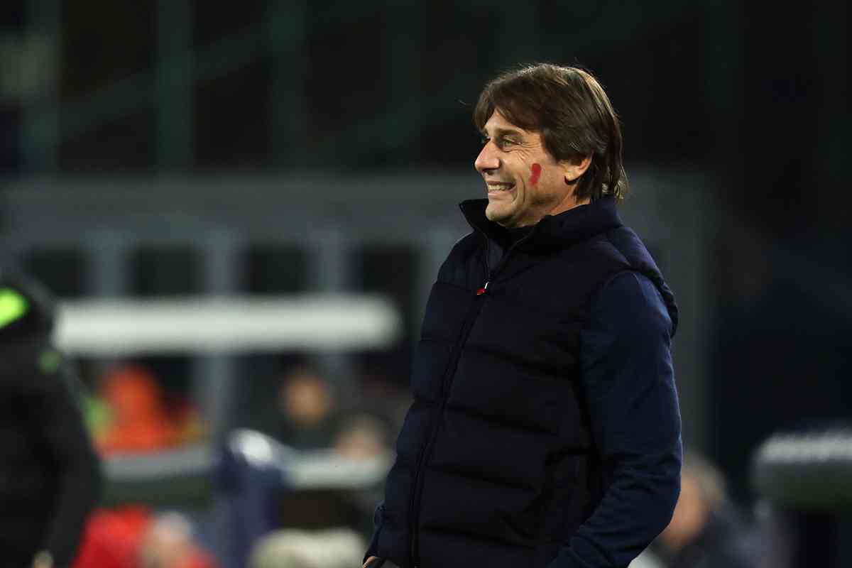 Antonio Conte in campo