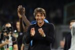 Conte applaude