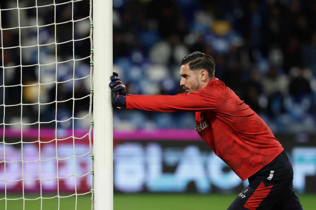 Meret fa stretching in campo 