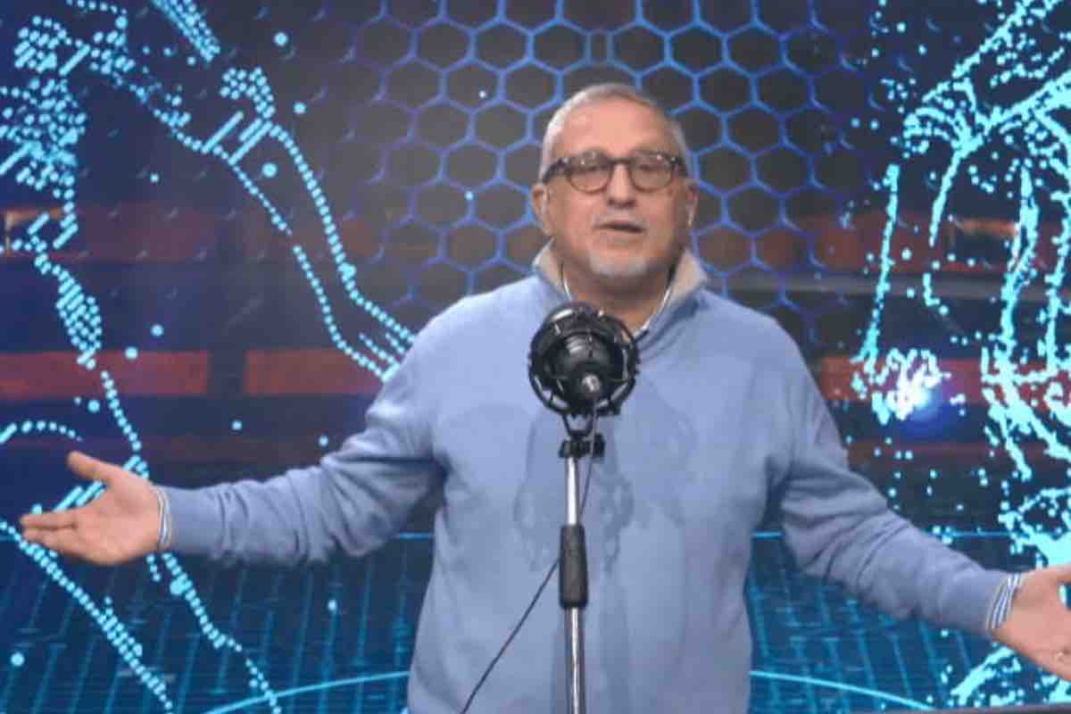 “Lui non è sul mercato!”: l’annuncio in diretta blocca le voci sull’azzurro