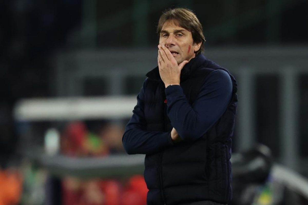 Antonio Conte perplesso 