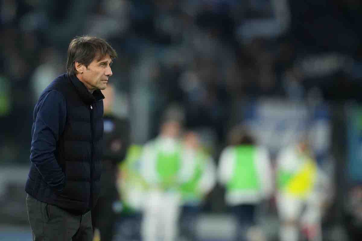 I quotidiani bocciano Conte dopo Lazio-Napoli