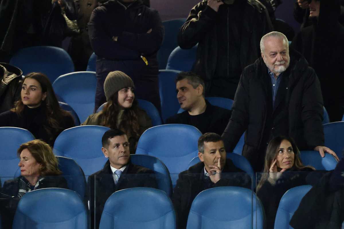 Lazio Napoli, De Laurentiis tradito dalle telecamere: la sua espressione diventa virale