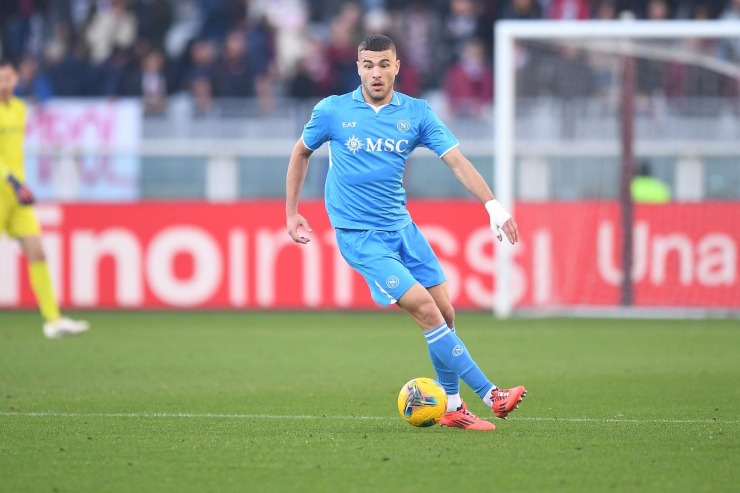 Alessandro Buongiorno in campo col Napoli 