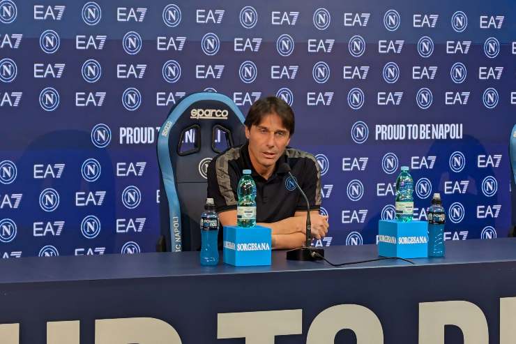 Antonio Conte in conferenza stampa