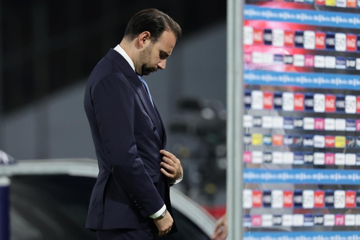 Giovanni Manna in campo nel pre partita 