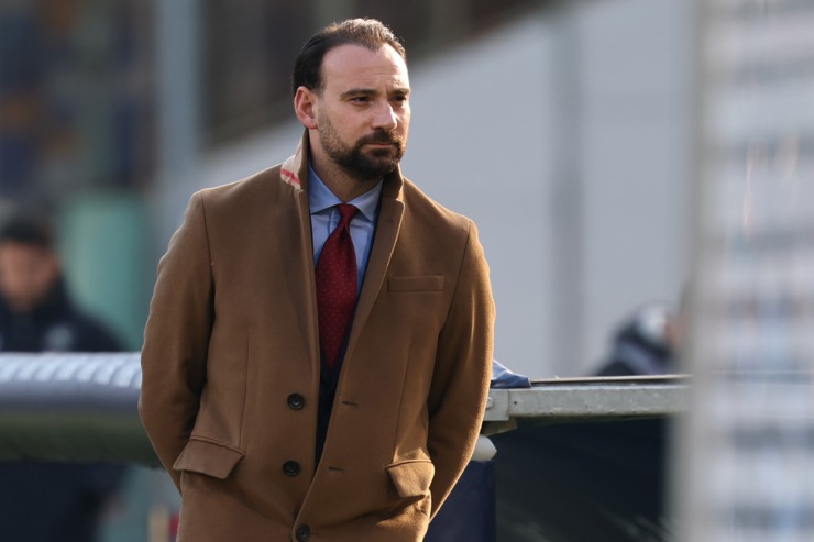 Giovanni Manna in campo nel pre partita 