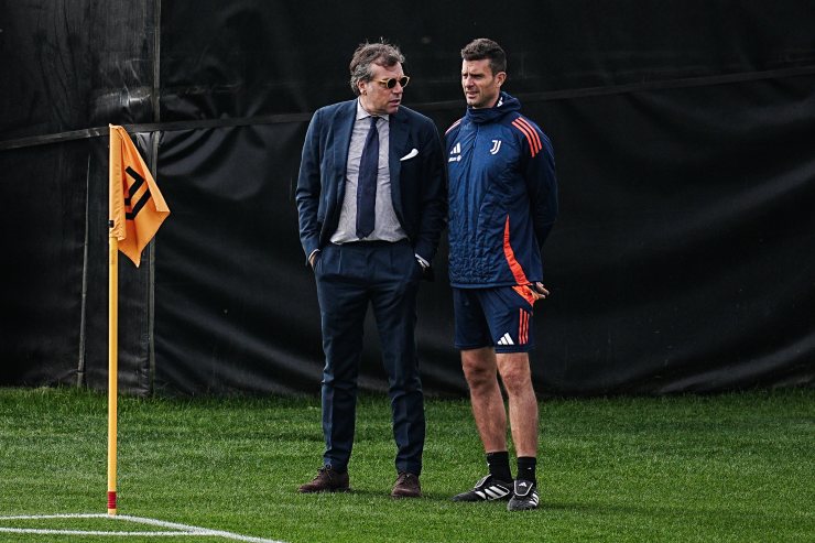 Giuntoli in compagnia di Thiago Motta in allenamento 