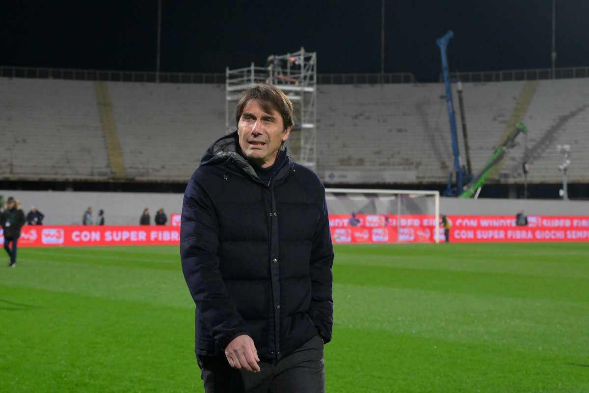 Napoli Verona, assenza dell’ultim’ora: Conte dovrà fare a meno di un titolarissimo