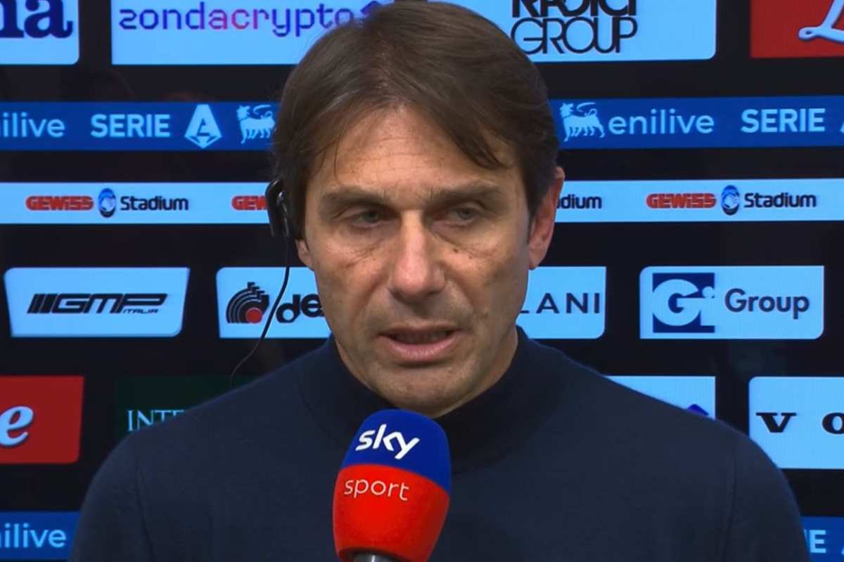 “Fare le cose come Dio comanda”, Conte avvisa il Napoli sul mercato